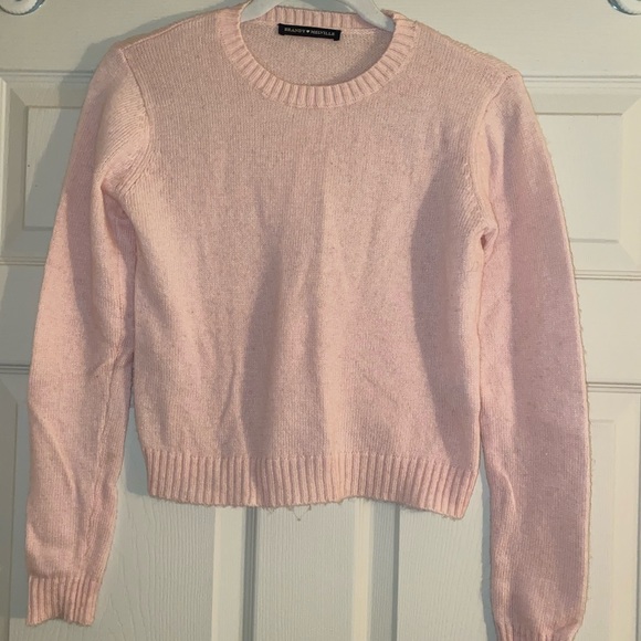 Brandy Melville Sweater - Picture 2 of 4